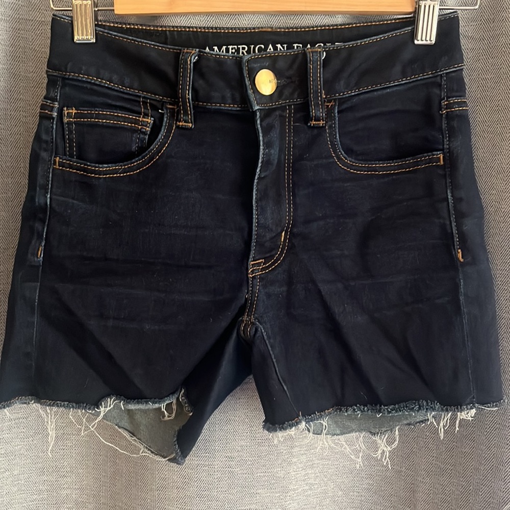 Women’s  $20 American Eagle Outfitters AEO Denim HiRise Shortie Size 2